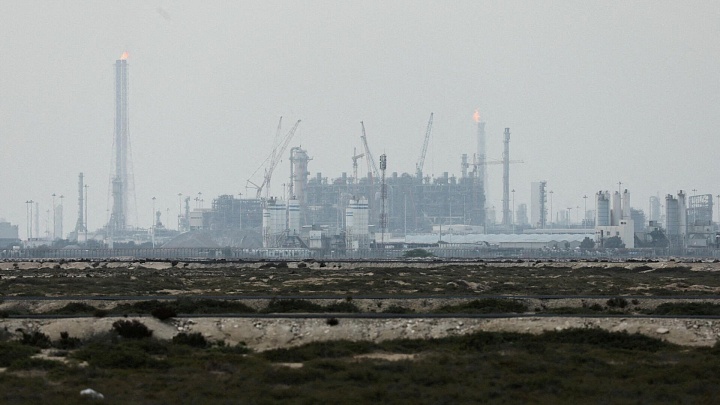 Экспорт сжиженного нефтяного газа из Катара снизится на 13%, пишут СМИ