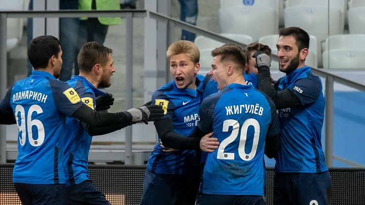 Футболисты "Ротора" победили "Нефтехимик" в матче Первой лиги