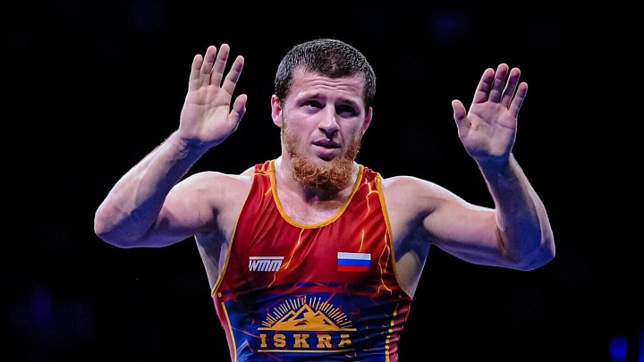 Российский борец вольного стиля Усманов завоевал золото чемпионата Европы